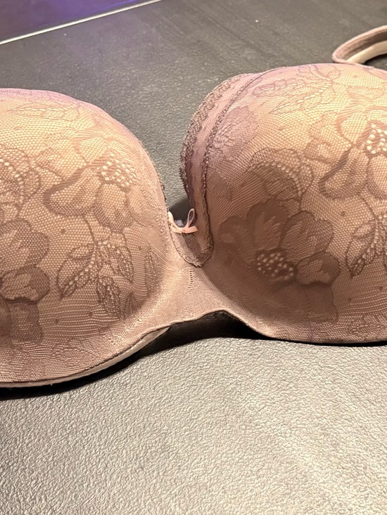 Cacique Other - Cacique Lace Molded T-Shirt Bra in Dusty Pink